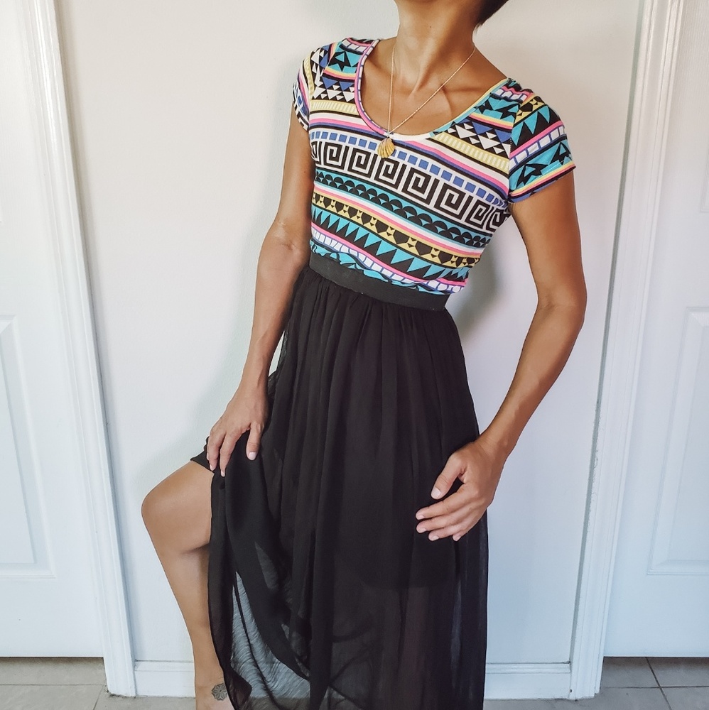 Like new - round neck - maxi dress